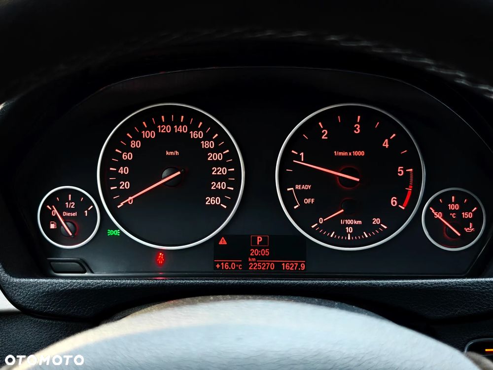 BMW Seria 3 318d M Sport Shadow - 9