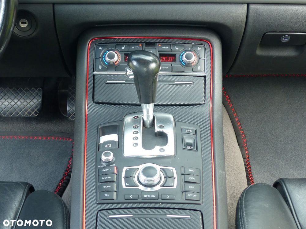 Audi A8 3.2 FSI Quattro - 6