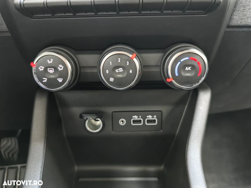 Renault Clio V Blue dCi 100 Evolution - 16