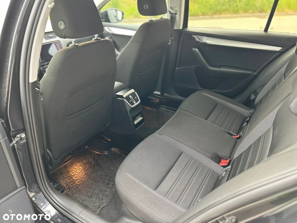 Skoda Octavia 2.0 TSI Style DSG - 10