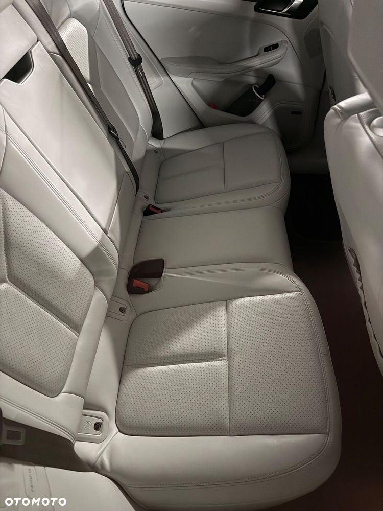 Porsche Macan Standard - 8