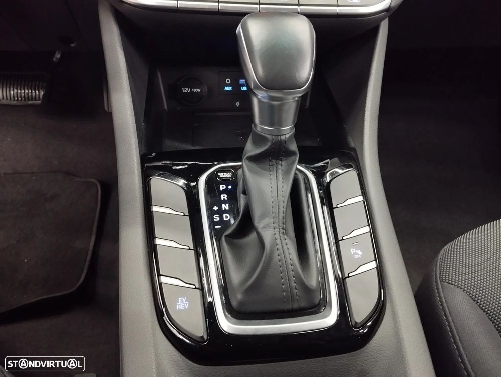 Hyundai Ioniq 1.6 GDI PHEV - 37