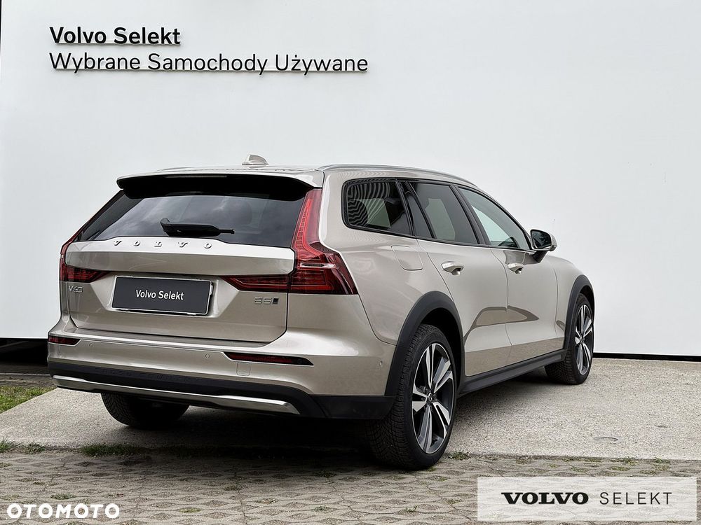 Volvo V60 Cross Country - 7