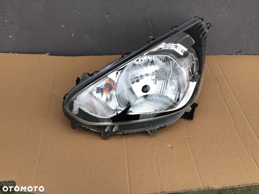 Lampa przednia lewa Mitsubishi Space Star ll 2 - 1