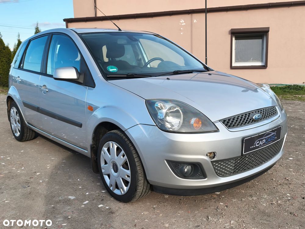 Ford Fiesta 1.3 Ghia - 2