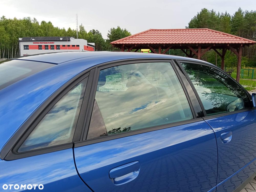 Audi A4 Limousine - 21