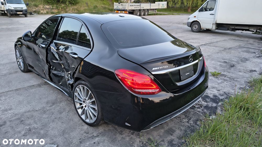 Mercedes-Benz Klasa C AMG 43 4Matic 9G-TRONIC - 16