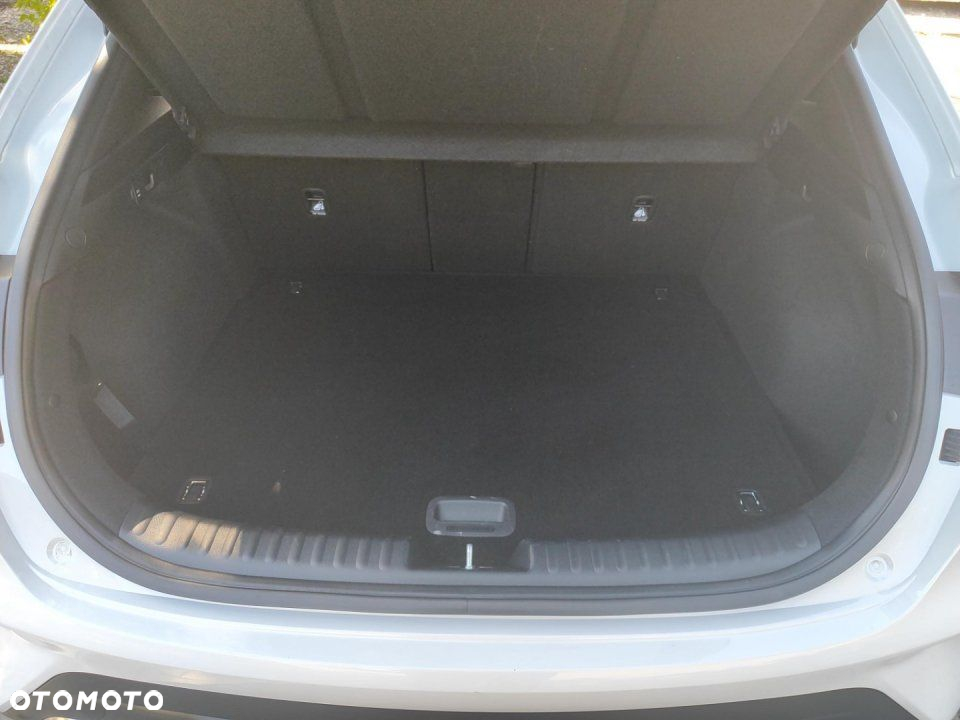Kia XCeed - 18