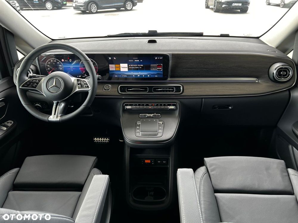 Mercedes-Benz Klasa V - 14
