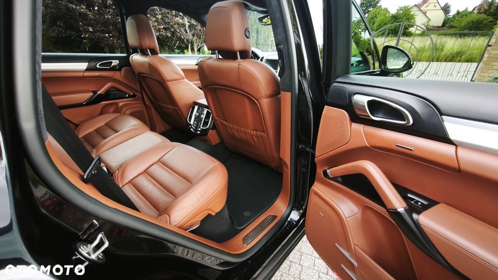 Porsche Cayenne - 7