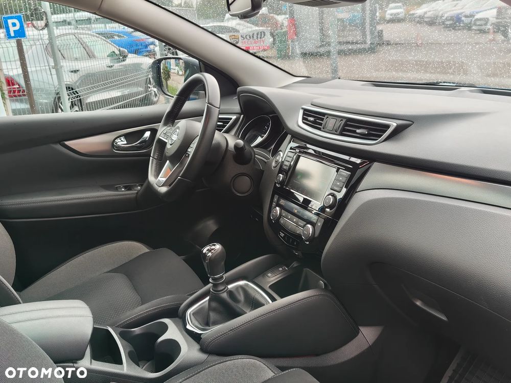 Nissan Qashqai 1.3 DIG-T N-Connecta - 19