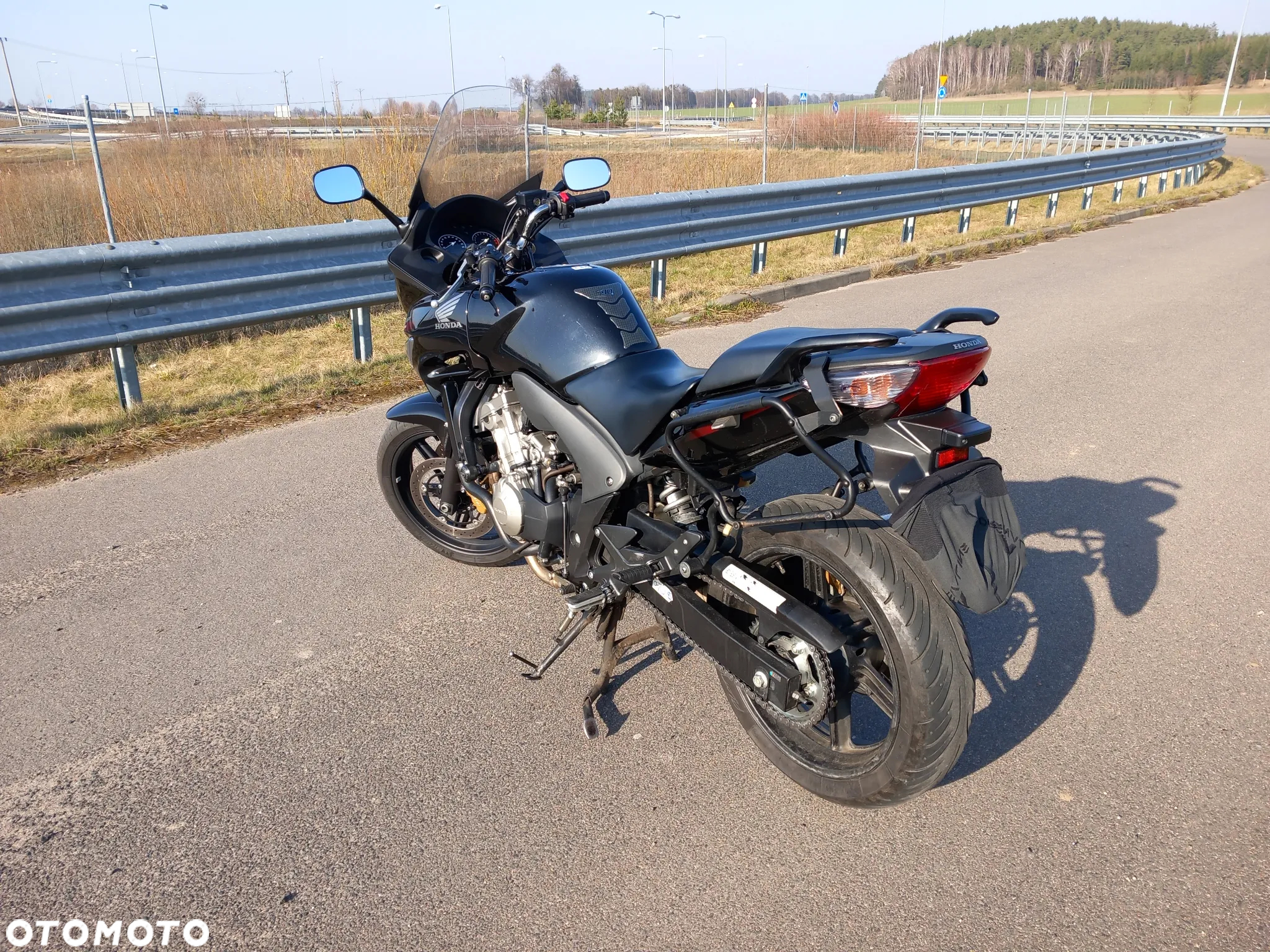 Honda CBF - 15