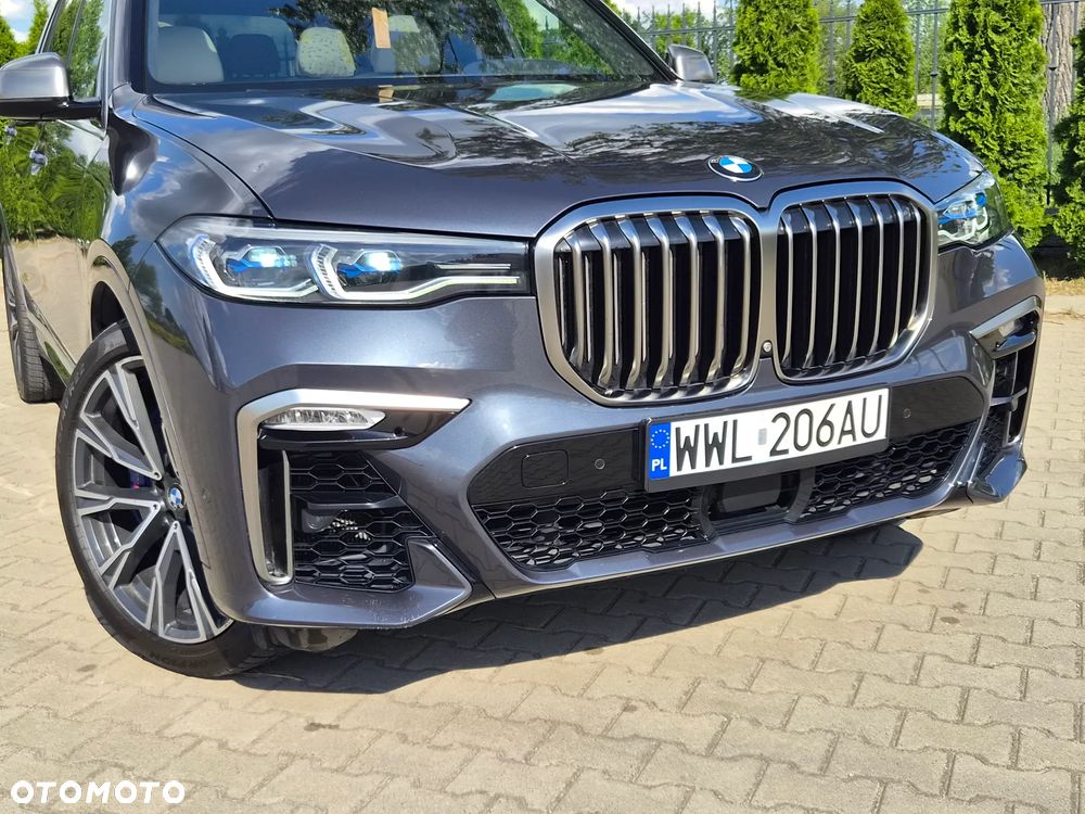 BMW X7 M50d sport - 33