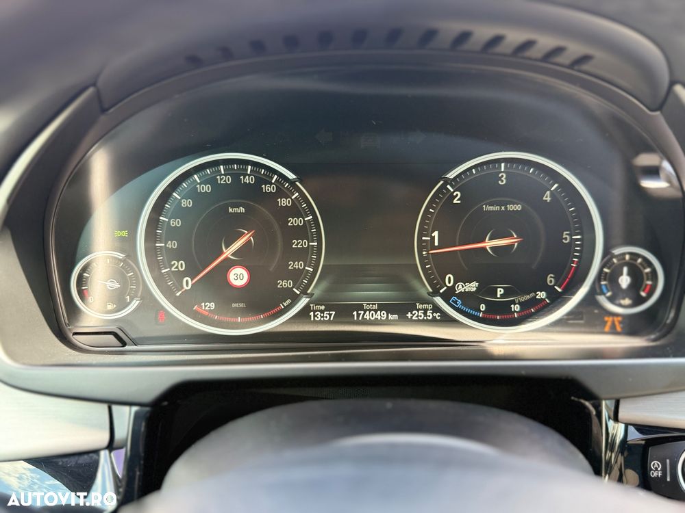BMW X5 xDrive30d - 14