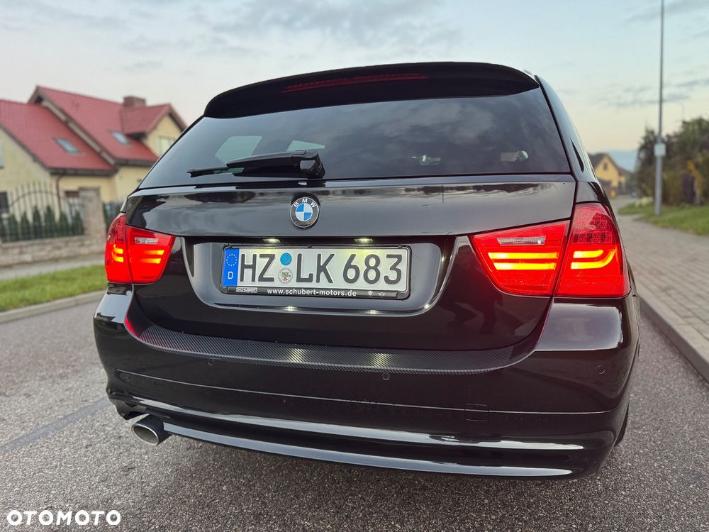 BMW Seria 3 320d Touring Sport-Aut Luxury Line - 12
