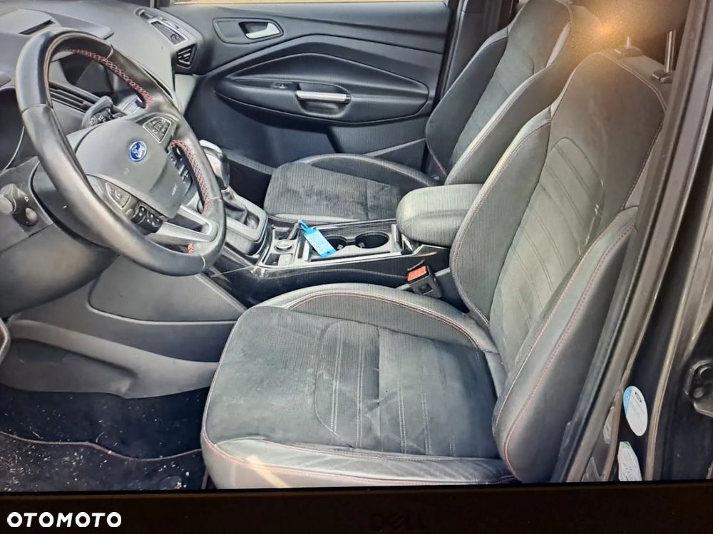 Ford Kuga 2.0 TDCi 4x4 ST-Line - 6