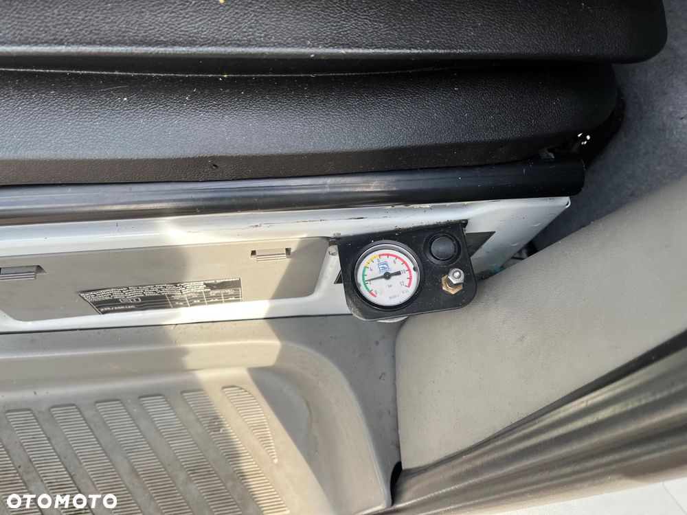 Mercedes-Benz SPRINTER - 14