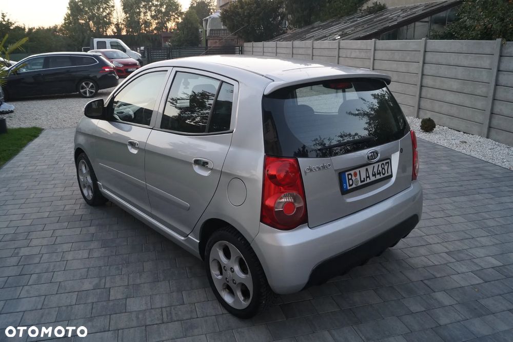 Kia Picanto - 2