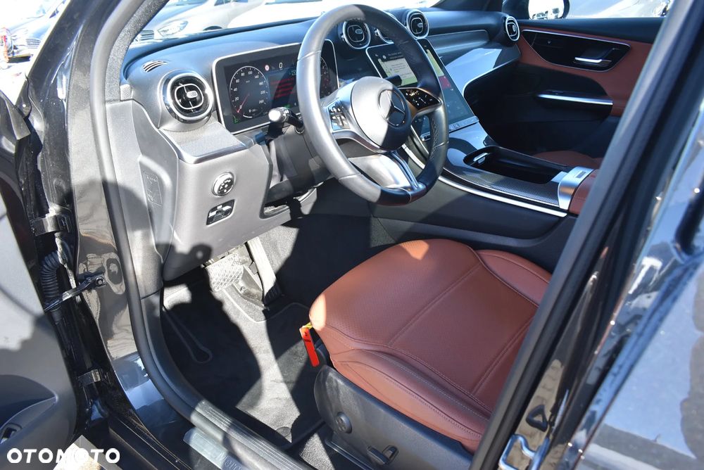 Mercedes-Benz GLC 300 de PHEV 4-Matic Avantgarde - 9
