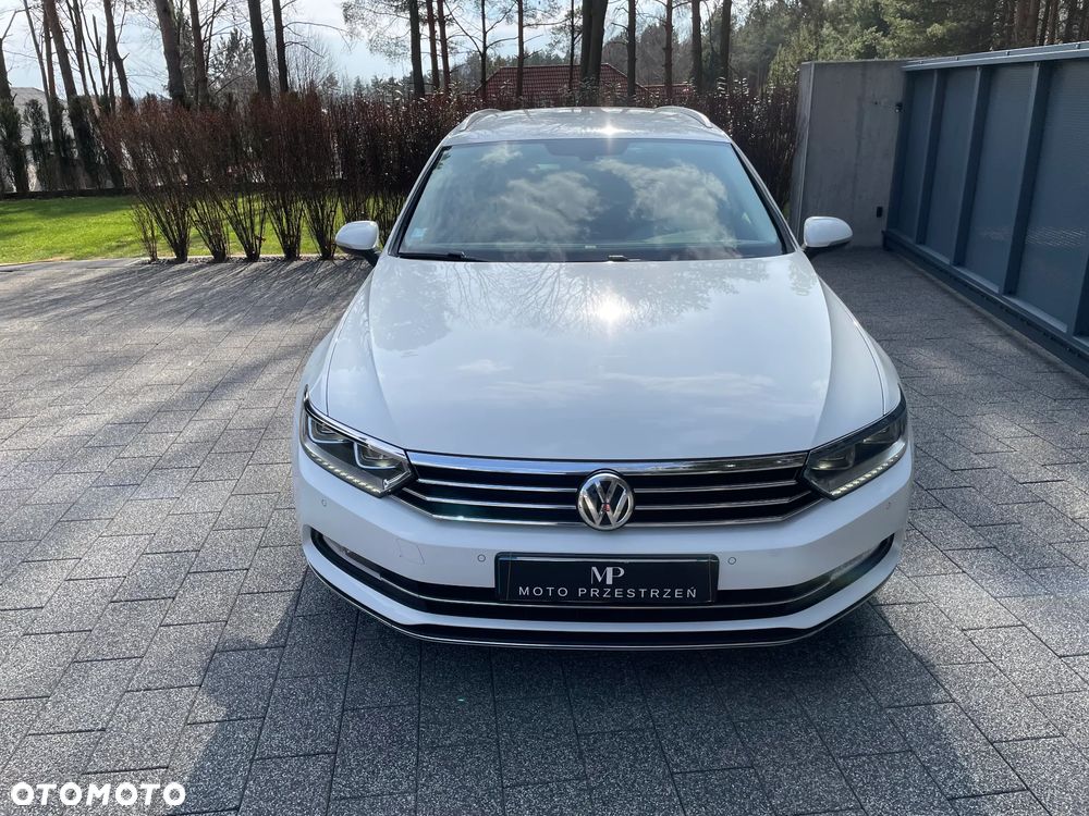 Volkswagen Passat 2.0 TDI (BlueMotion Technology) Highline - 29