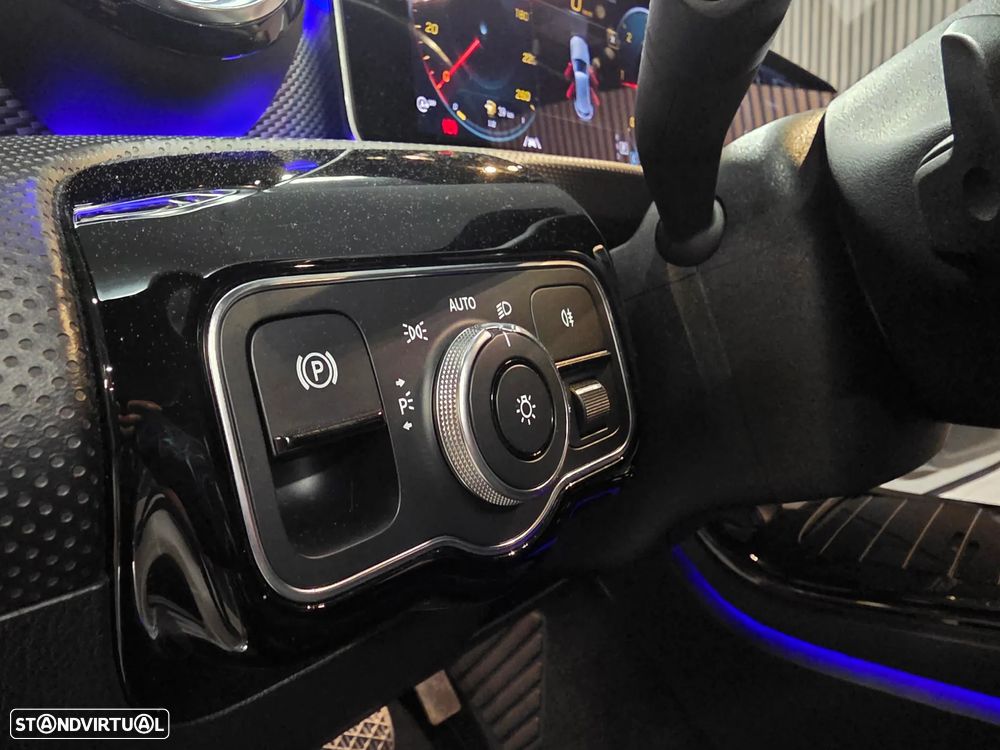 Mercedes-Benz A 180 d 7G-DCT Progressive - 38