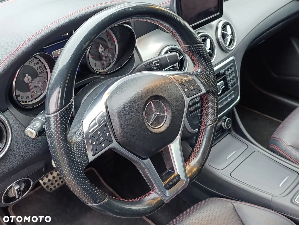 Mercedes-Benz CLA 250 7G-DCT AMG Line - 8