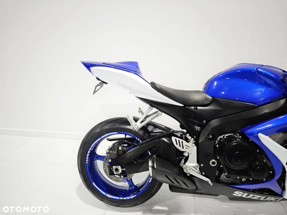 Suzuki GSX-R - 11