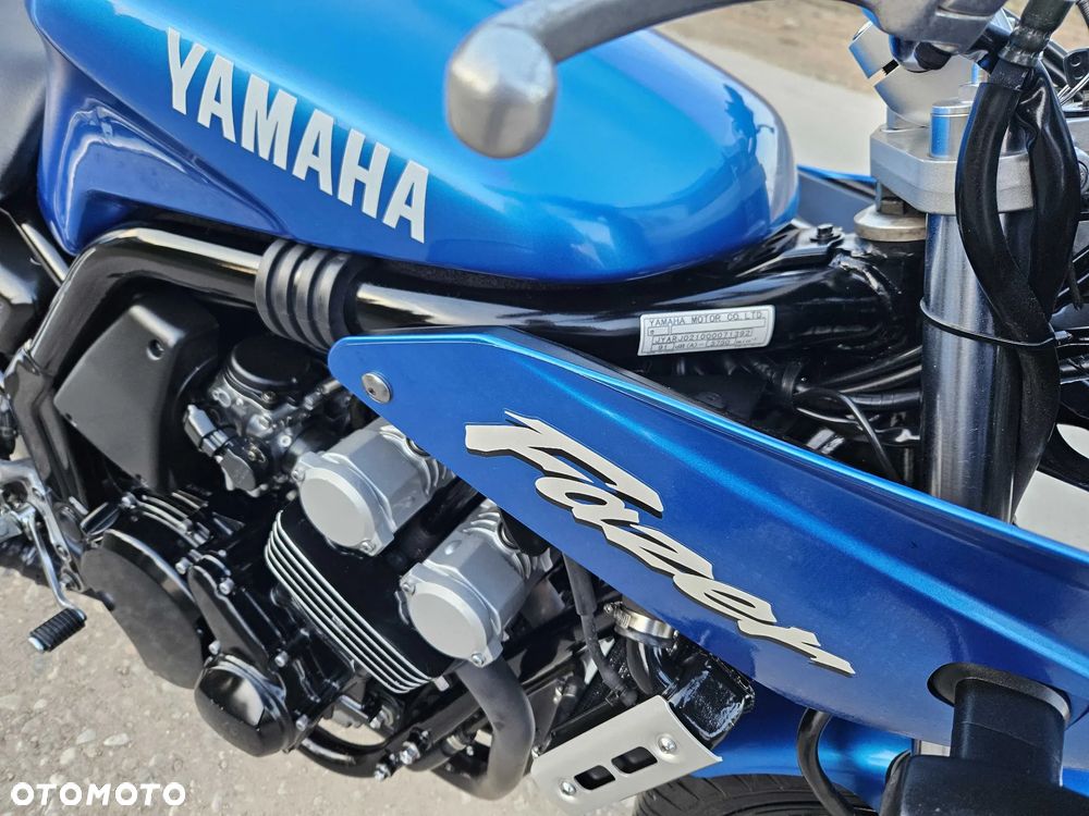 Yamaha FZS - 20