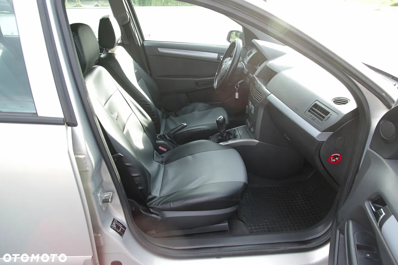 Opel Astra 1.6 Caravan Enjoy - 25