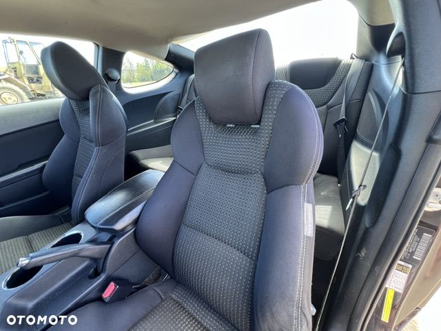 Hyundai Genesis - 6