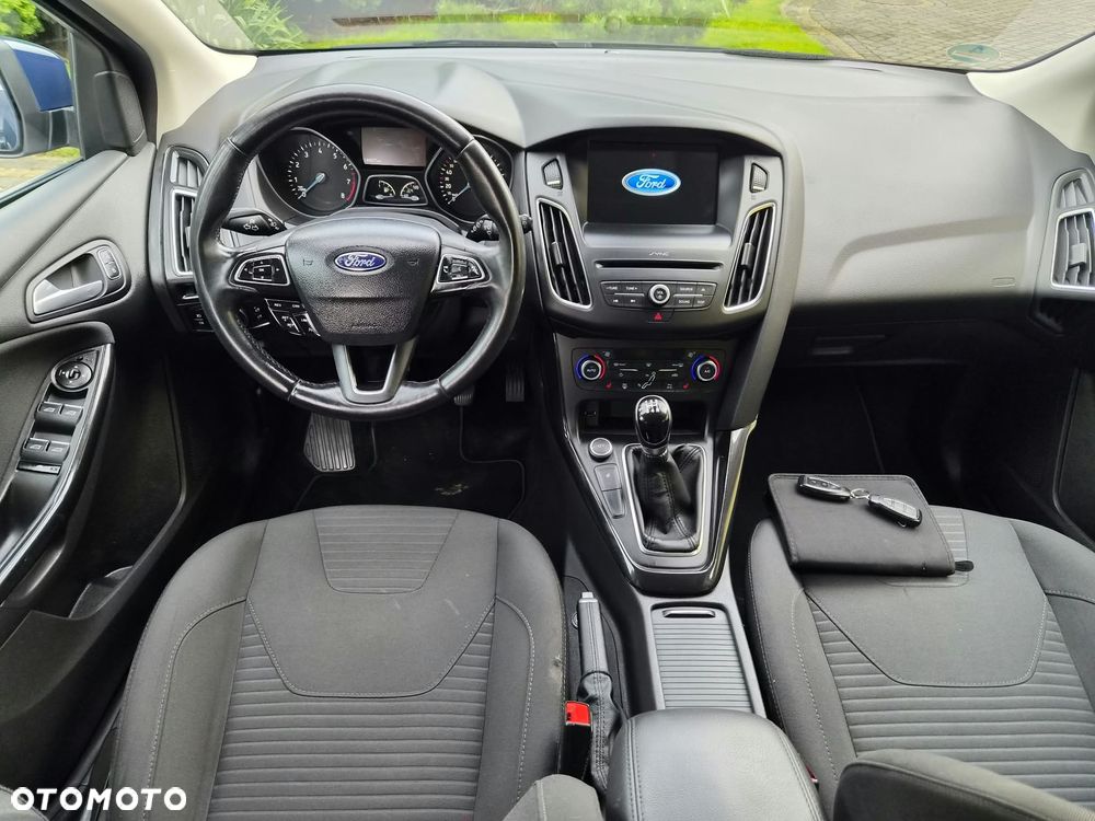 Ford Focus 1.6 FF Ambiente - 9
