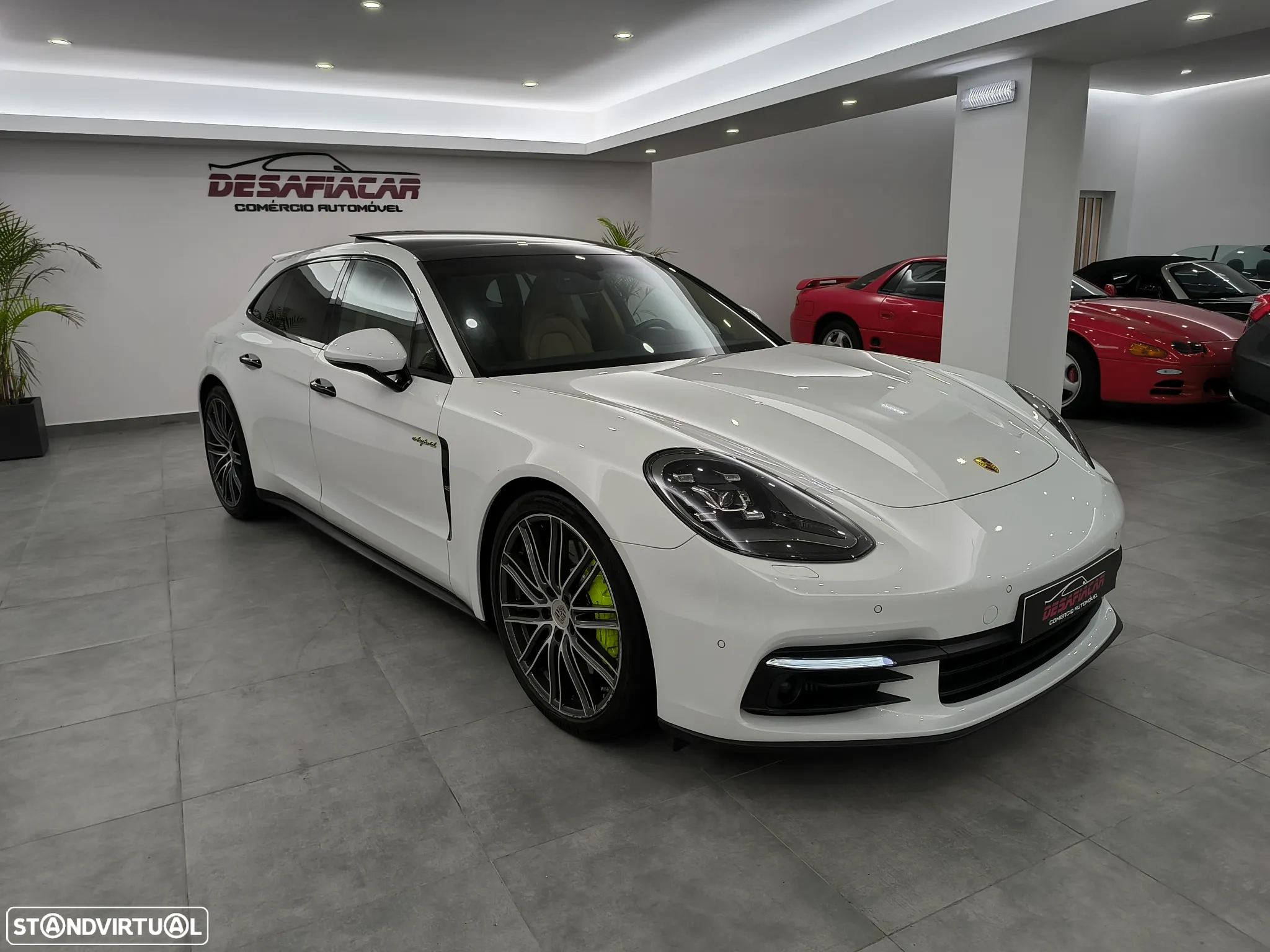 Porsche Panamera Sport Turismo 4 E-Hybrid - 4