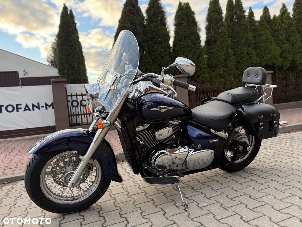 Suzuki Intruder - 19