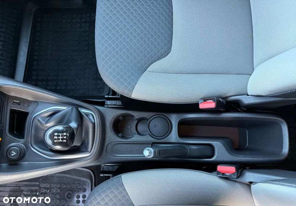 Ford Tourneo Courier - 20