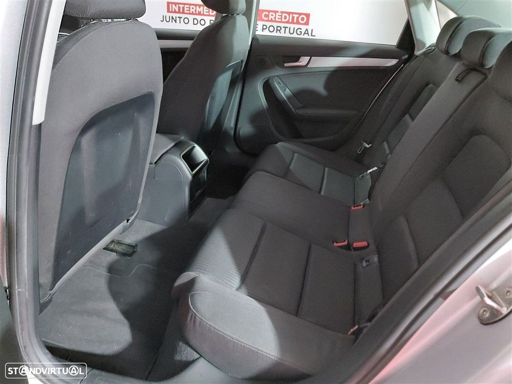 Audi A4 2.0 TDI Advance - 19