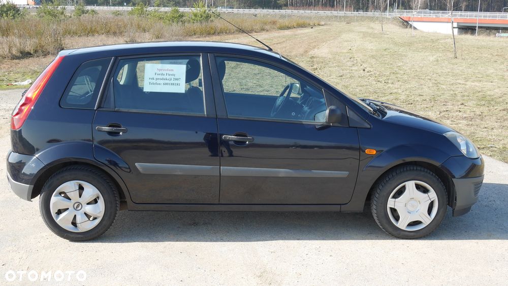 Ford Fiesta 1.4 TDCI - 11