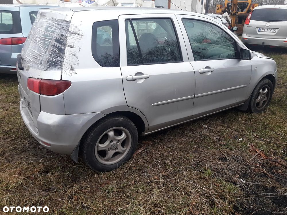 Mazda 2 02-07 DY  Maska zderzak pas fotel zamek  kierownica lampa atrapa  zamek szyba klapa w kolor 22V - 3