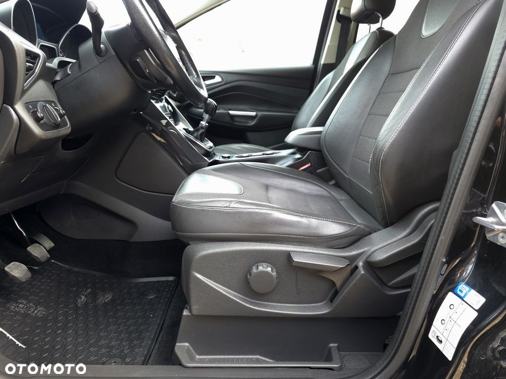 Ford Kuga 2.0 TDCi FWD Titanium - 19