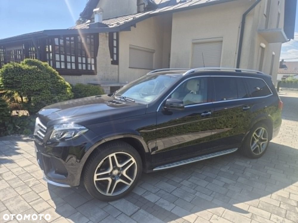 Mercedes-Benz GLS - 2