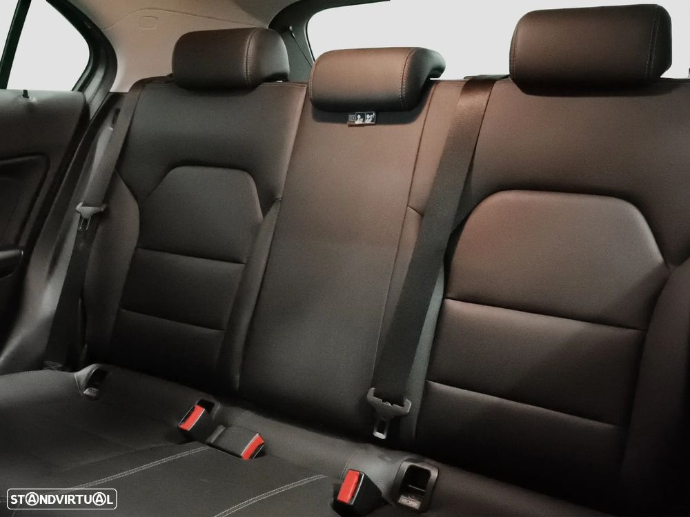 Mercedes-Benz A 180 CDI (BlueEFFICIENCY) Urban - 16