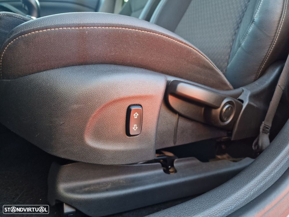 Opel Astra 1.6 CDTI Ecotec Innovation S/S - 12