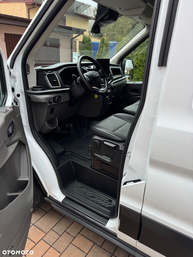 Ford Transit - 21