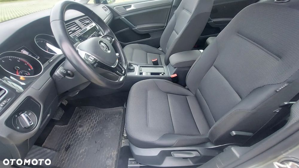 Volkswagen Golf 1.5 TSI BMT Comfortline DSG - 18