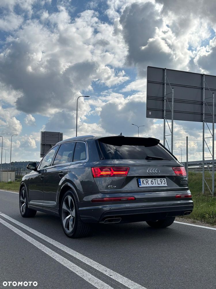Audi Q7 - 4