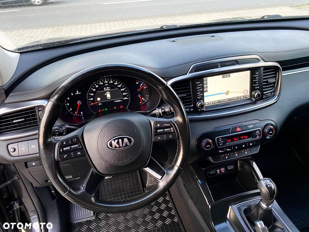 Kia Sorento - 24