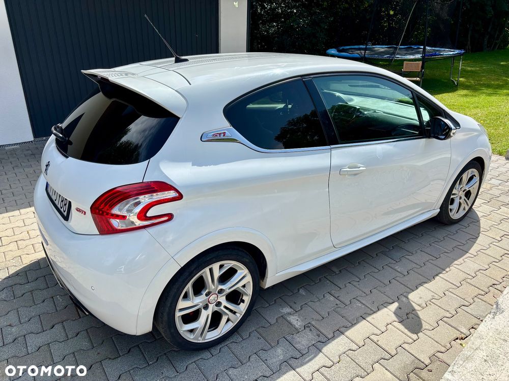 Peugeot 208 1.6 THP GTi - 5