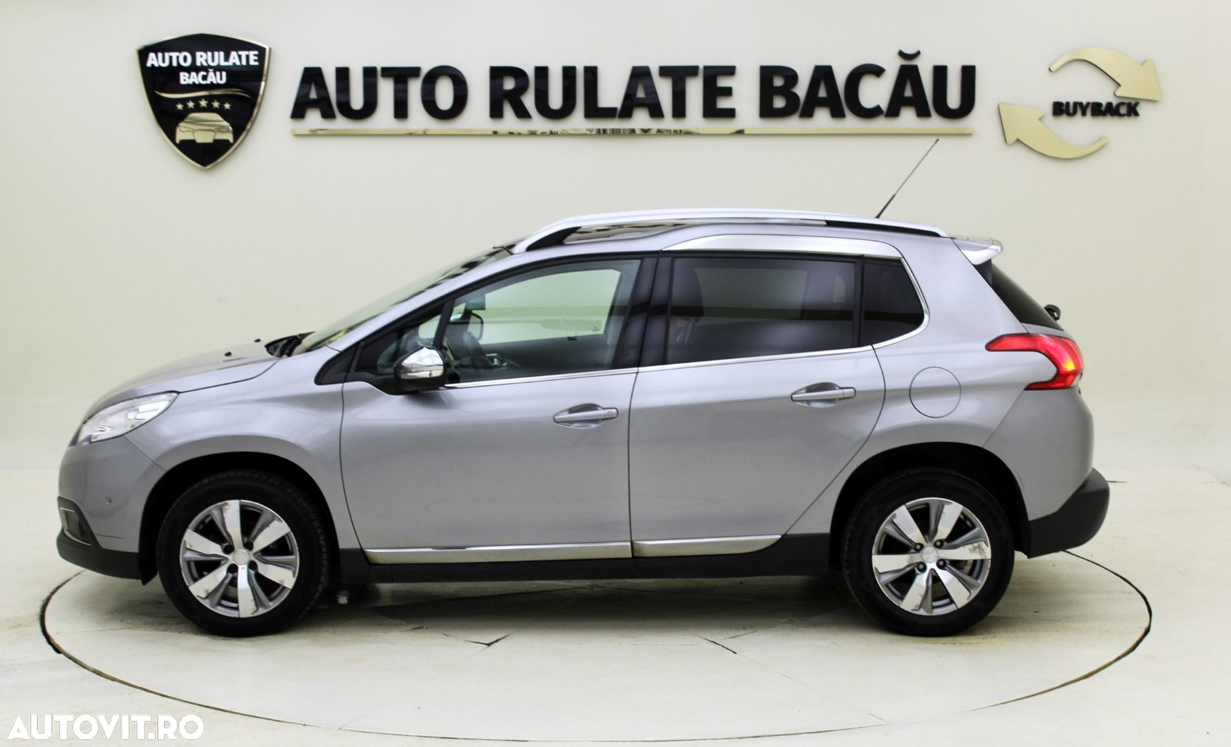 Peugeot 2008 - 5