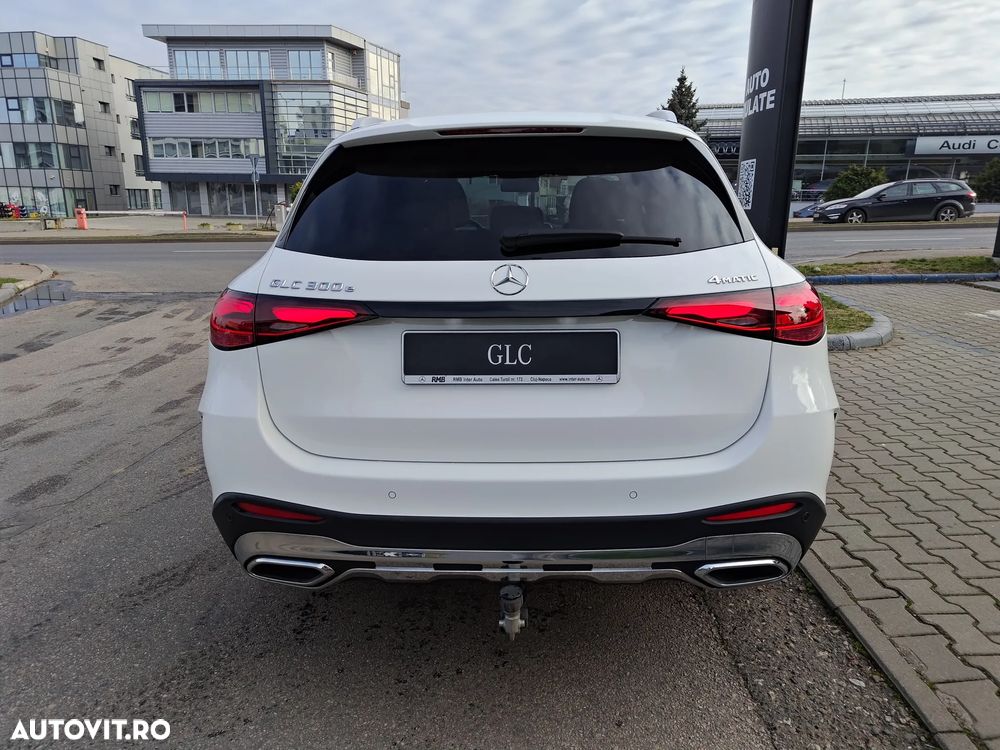 Mercedes-Benz GLC 300 e 4MATIC - 13
