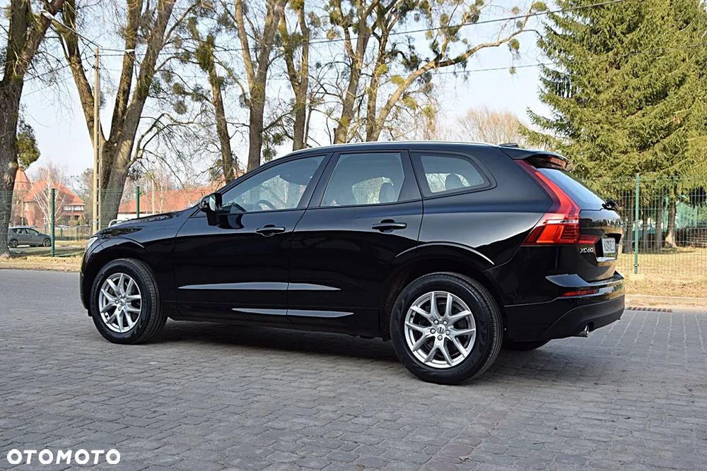 Volvo XC 60 B4 D AWD Geartronic Momentum - 10