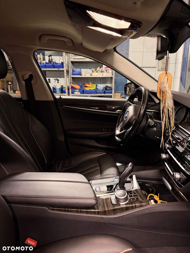 BMW Seria 5 520d Luxury Line sport - 21